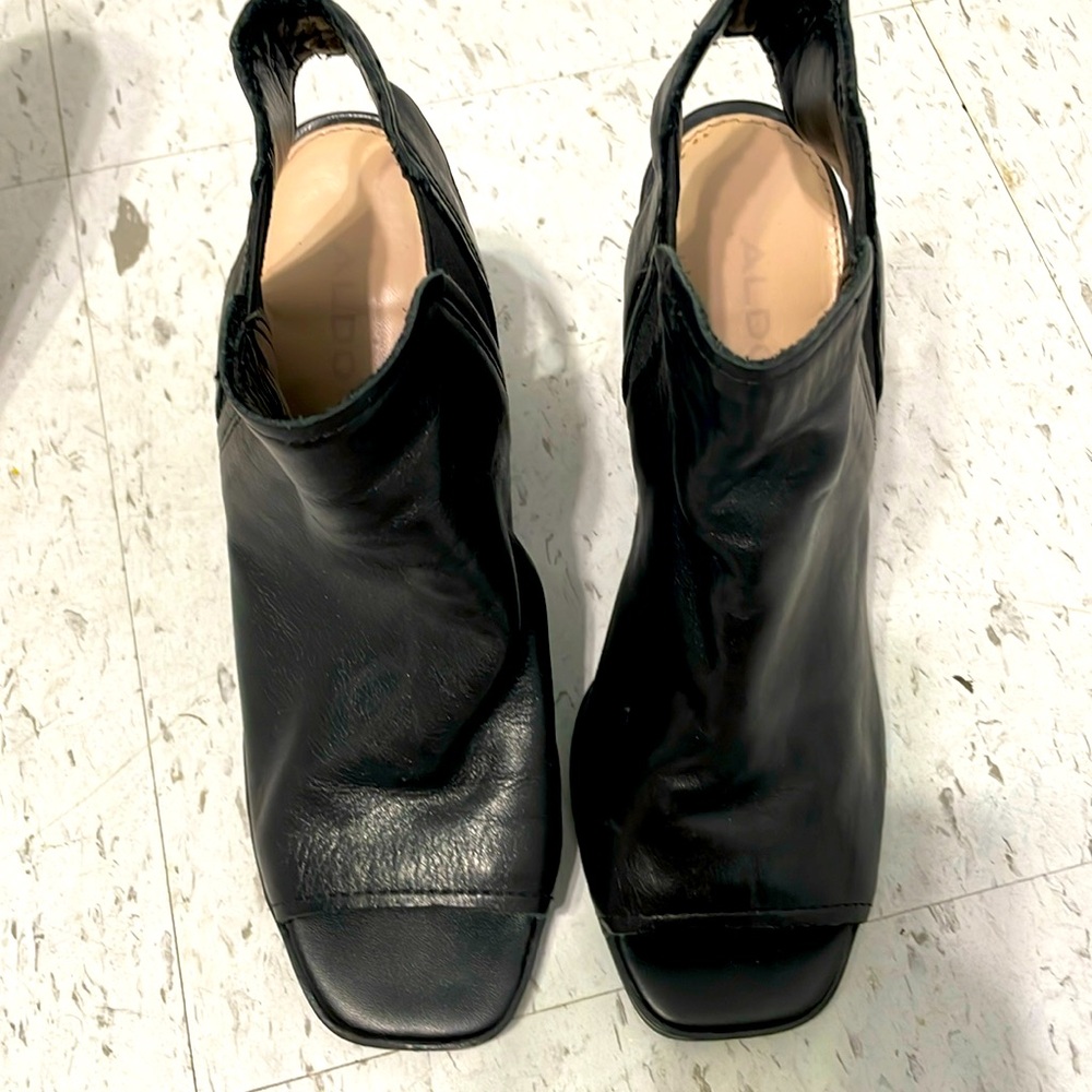 back strap with heel shoes